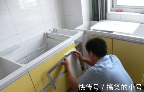 装修|厨房装修不要再买橱柜了,回家立马让工人这样设计,省钱还好用