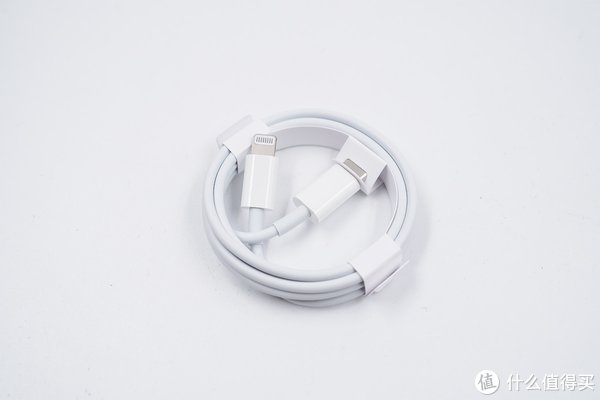 屏幕|有线平常心无线很尴尬,苹果iPhone 12 Pro Max充电评测