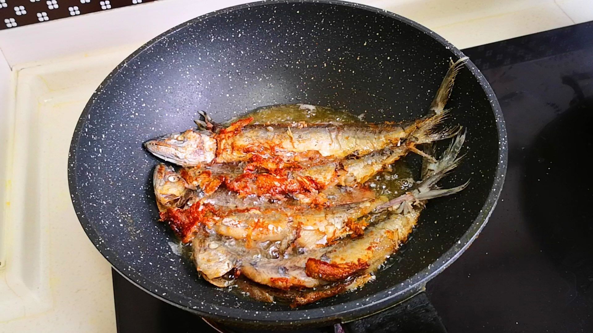 美味|冬天碰到这鱼，我从不还价，目前无法人工养殖，做酱香鱼最美味！