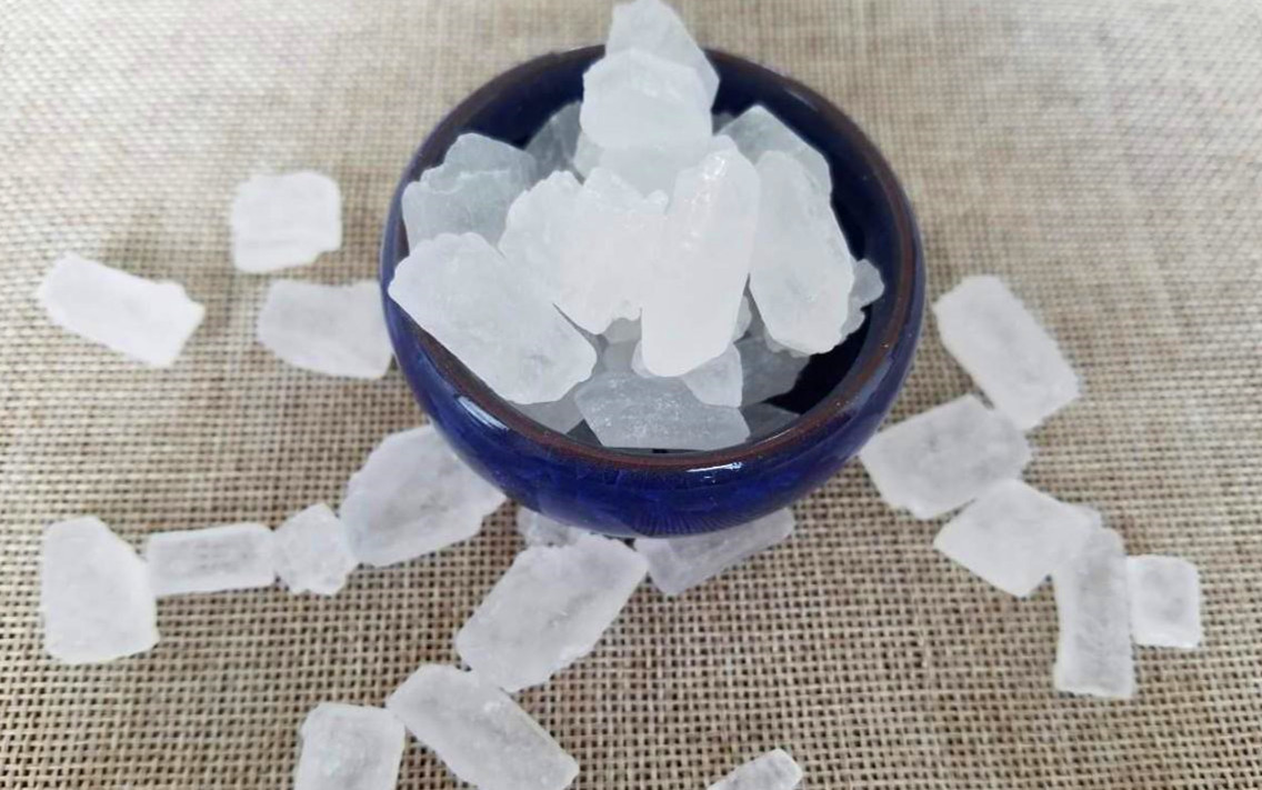 一样是冰糖,“白色”和“黄色”区别是啥知道以后别再瞎买了