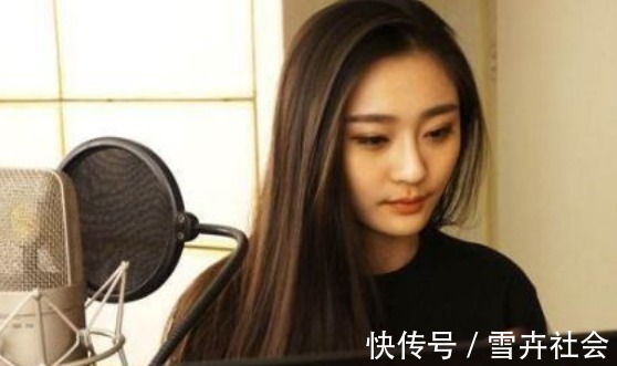 她瞞著丈夫參加好聲音,走紅后卻聲稱自己未婚, 下臺(tái)就和丈夫離婚