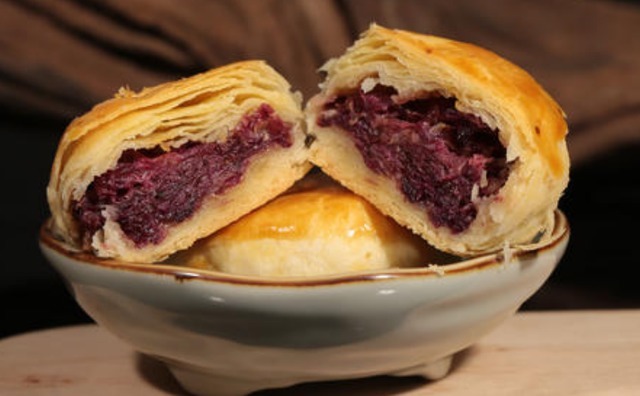 红豆糕|让外国人“陶醉”的中国糕点，图一外皮酥脆，图四已有上千年历史