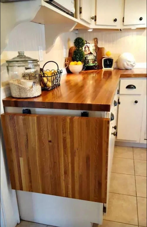 台面|小厨房操作台不够用？橱柜侧面装个折叠台面，不占空间太实用了！