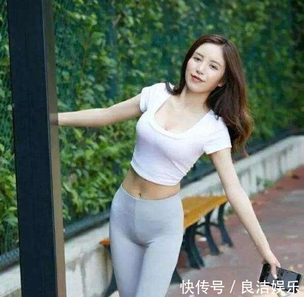 卫衣 打底裤永不过时,凸显时尚气质,时尚格调不局限!