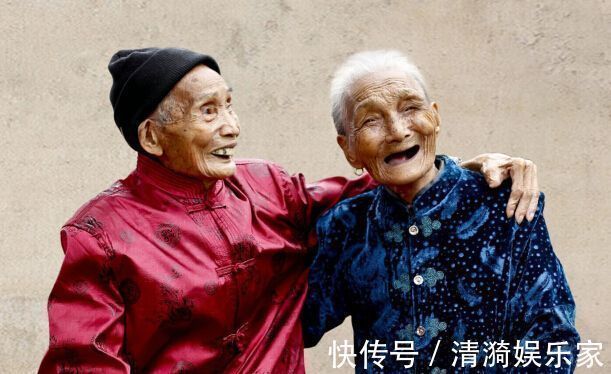 睡眠质量|113岁老人吸烟又喝酒,他说长寿并不难,能够坚持下来做“1事