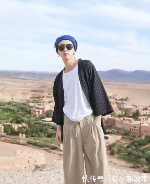 他是“天娛一哥”,一人養(yǎng)活2家公司,龍丹妮也只能把他捧在手心