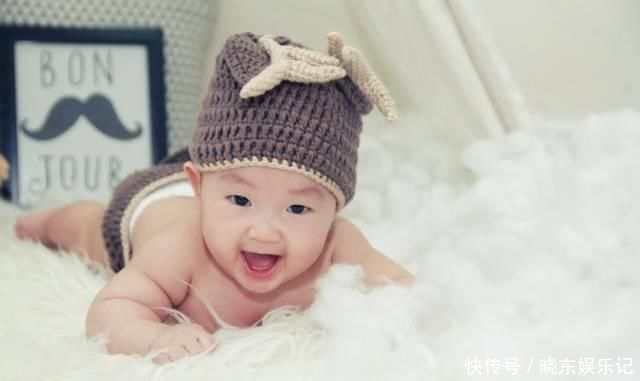 牙齿|为什么有的宝宝5个月就开始长牙了，有的宝宝到11个月还没长？