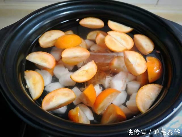 咳嗽|咳嗽总不好？80岁奶奶：两种食材一起煮，清热润肺，全家人不咳嗽