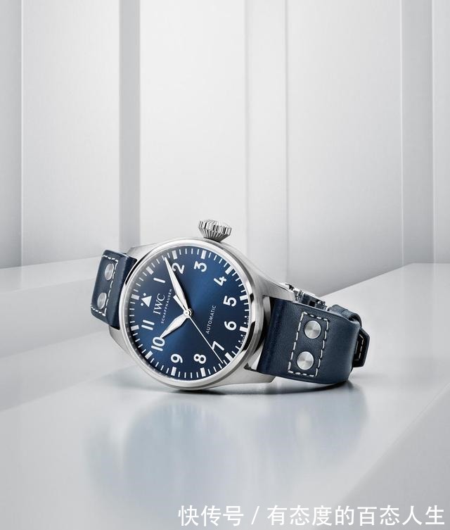 大飞 沛纳海万国帝舵,自产机芯背透,就是太贵了!