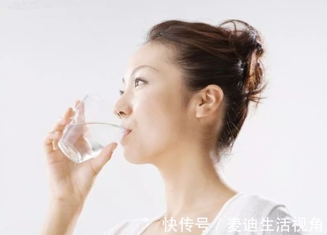 胰岛功能|47岁男子空腹血糖高达10.5mmolL,医生警告:4种情况,要警惕血糖飙升