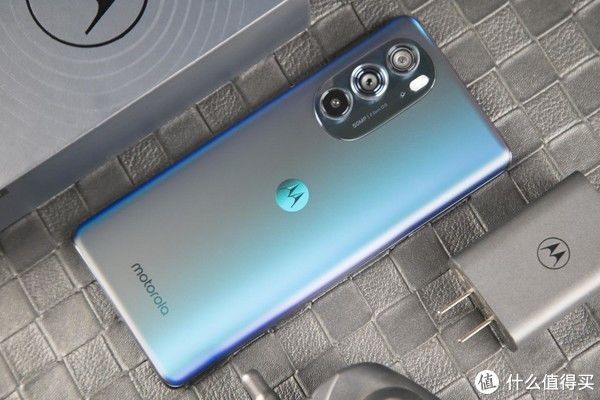 帧率|安兔兔破百万！首发搭载新一代骁龙8的手机是什么水平？moto edge X30评测