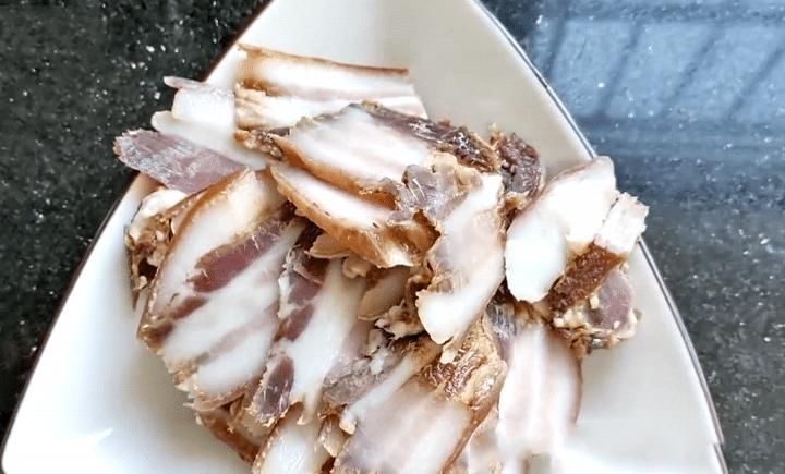 天冷了,少吃牛羊肉多吃它,锅中一蒸,鲜嫩入味,好吃不油腻