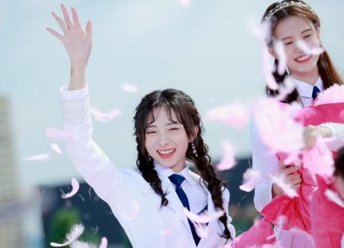 《创4》第三公演即将到来，实力歌手助阵，龚俊唱跳功底令人期待