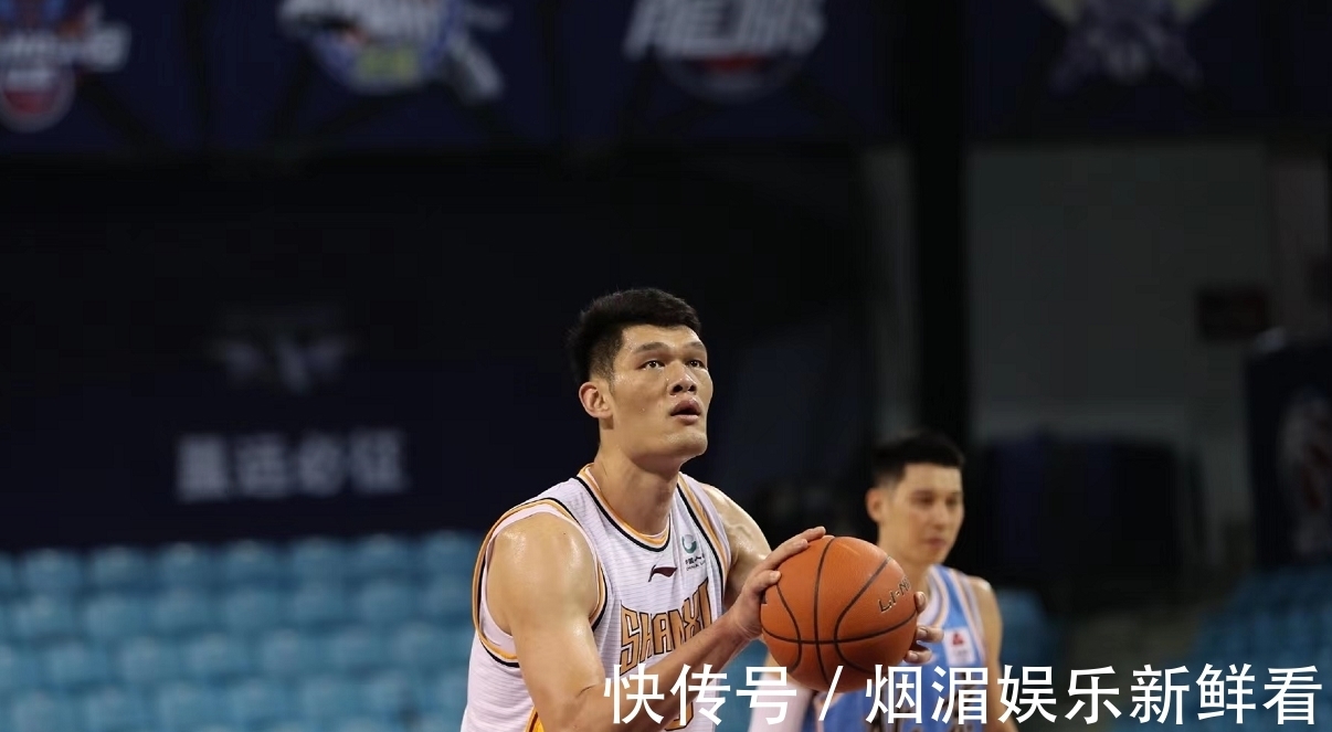 大黑马|1分半钟轰出11-1!CBA大黑马上演神奇逆转,不愧是冠军名帅带的队