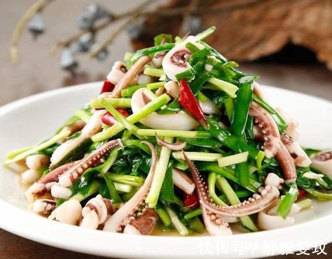 皮肤|韭菜和此物一起炒着吃,腰变灵活了,皮肤更细腻,不可错过