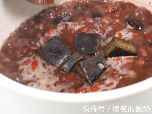 气血|它是“穷人的阿胶”，一个简单食疗方，才4块钱，气血慢慢补回来