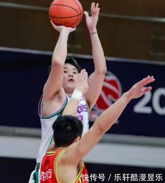 階段|兩外援助陣，山東男籃將士出征，宮魯鳴低調(diào)，徐長鎖危險(xiǎn)！