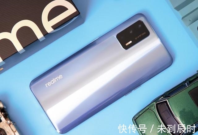 前置挖孔镜头|最便宜骁龙888旗舰机:12+256GB已跳水到2799元,性价比颇高