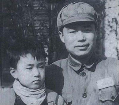 下级|赫赫战功的王近山复出后,当了老下级们的下级,他是如何做的!