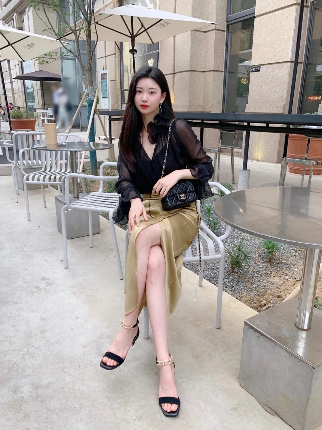 颜色|奔三奔四女性的穿搭套路，原来也可以这样穿，气质与美貌并存