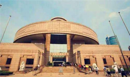 垃圾堆|他清理垃圾堆,却捡到一张“肚子疼”请假条,珍藏3年成镇馆之宝