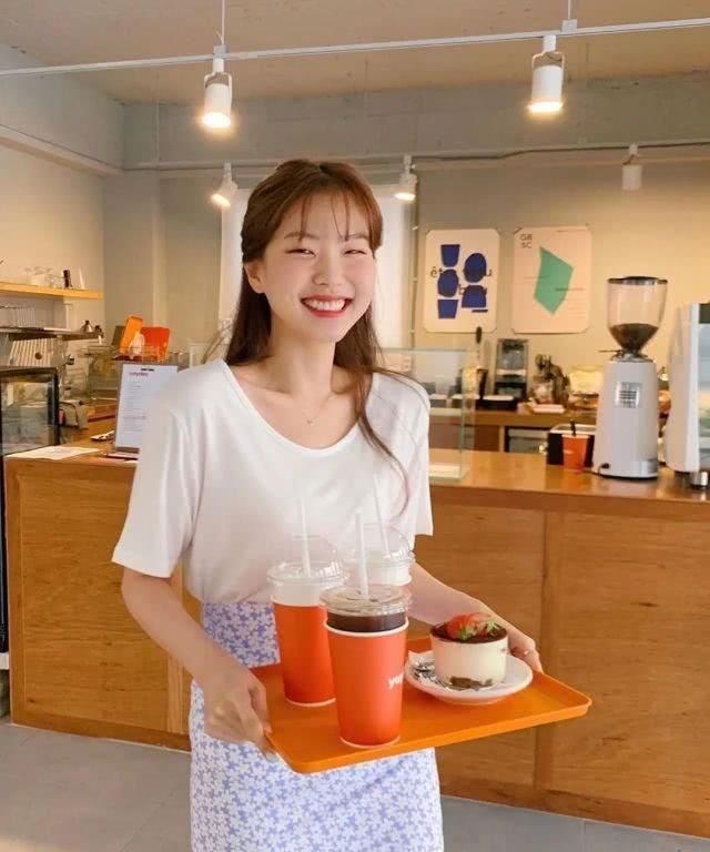 搭配|今夏这种“盐汽水”穿搭,真的好看到上头