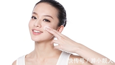 保湿|别再傻傻浪费面膜,洗完脸先做这3件事,吸收效果更好!