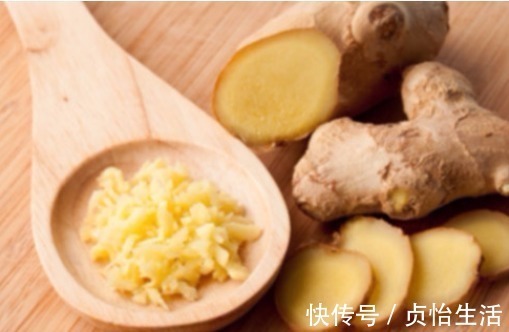 肉馅|拌肉馅时，先放油还是先放水？一步做对，肉馅鲜嫩多汁，香气扑鼻