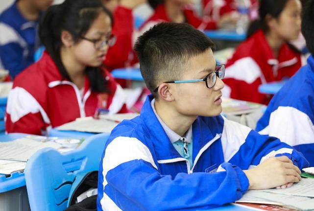 基础知识|初中学习成绩跟不上，往往是基础知识掌握不牢，学生可要抓住重点