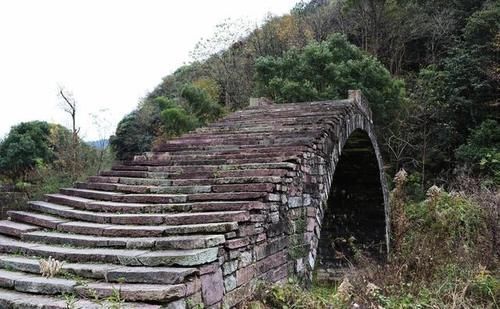 古洞桥|这座古桥始建于宋代，几经变迁如今易址迁建，成为山中最美的风景