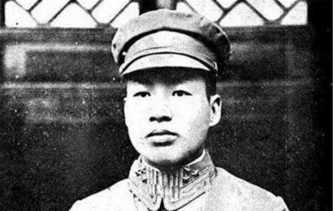 刘文辉|刘湘是刘文彩的侄儿子，刘文彩为什么要请人去刺杀刘湘？