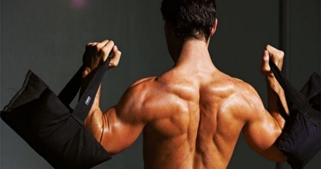 地板|健身小知识 九个核心动作锻炼你全身的肌肉!