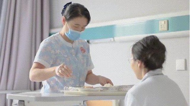 李健|坐月子被婆家欺负，儿媳得产后精神分裂，清醒后反击令人拍手称快