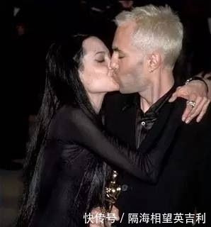 朱莉 持续5年!昔日“神仙夫妇”的撕X大战落幕了?