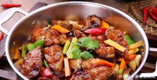 美味的家常菜,但并不乏味,非常简单,我想每天在家吃饭