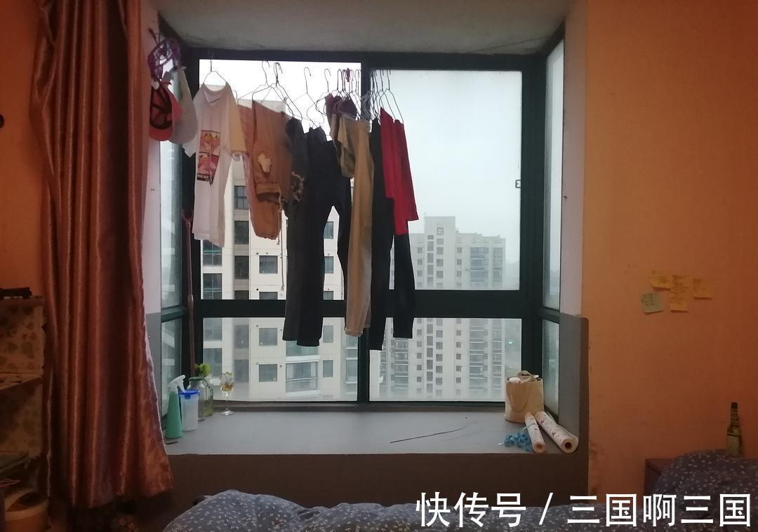 一体化|客厅阳台一体化后，怎么晾晒衣服？学学这5个设计，巧妙化解尴尬