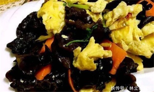 黑木耳|人到中年想长寿,不妨多吃3种食物,排毒抗衰,清理肠胃