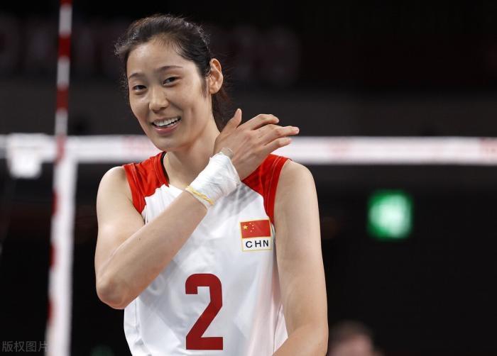 蔡斌|蔡斌上任,中国女排迎巨变,朱袁张组合解体,李盈莹当队长挑大梁