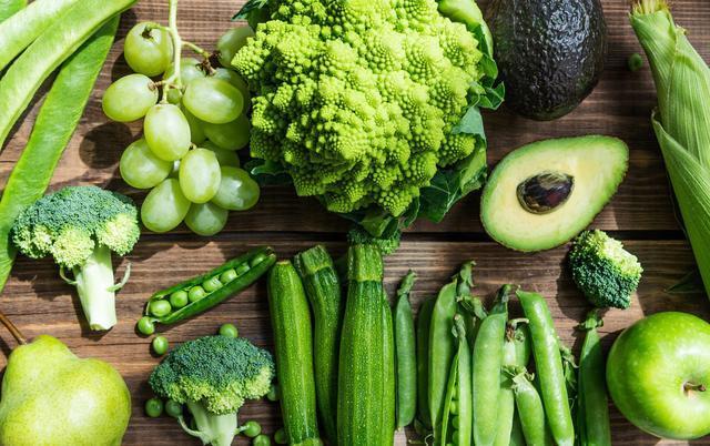 健康|肝不好的人,多吃三绿,少碰三物,记住6个字,肝脏慢慢变健康!