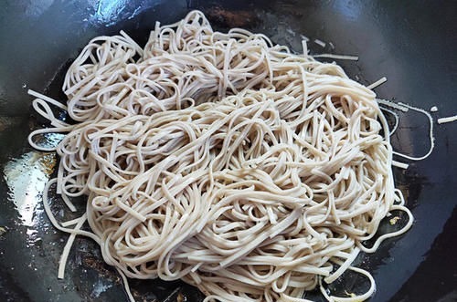 脂肪|脂肪最怕“它”,减脂期间要多吃,清肠刮油排宿便,腰肢也变细了