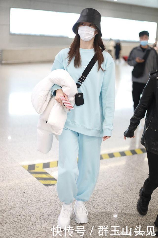 运动鞋早过气了,今年这“5双鞋”正当红,百搭时髦怎么穿都有范