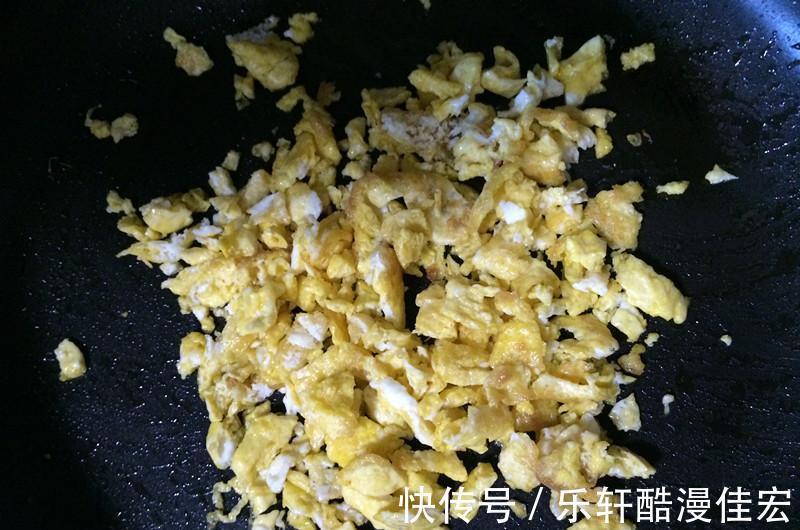 全家|吃上就忘不掉的韭菜馅饼,一包一烙,轻轻松松就做好,全家都爱吃