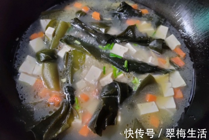 胡萝卜|夏天多喝汤水,喝起来非常的鲜,简单易做,清爽可口