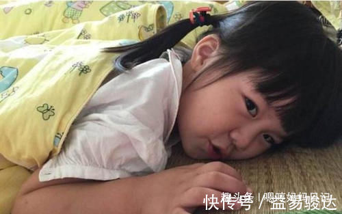 呼吸道感染|儿科医生孩子睡觉枕边别放这3物，会引发咳嗽，导致孩子发育慢