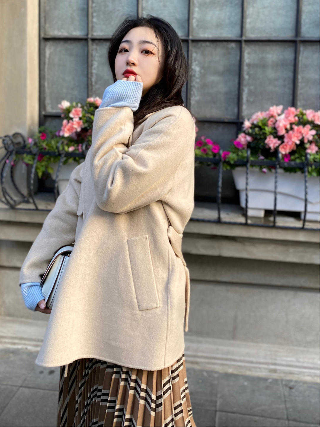 搭配 短款大衣精致的搭法,带你成为秋末冬初的美人儿