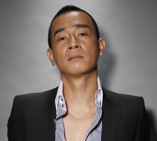 又是第一个！陈小春微博爱国图获全网点赞，过往言论堪称港星典范