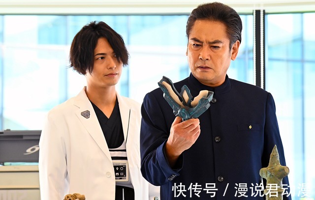 奥特曼|特利迦剧场版:邪特力量来源,取于奥特圣钥,利用彰人研究资料