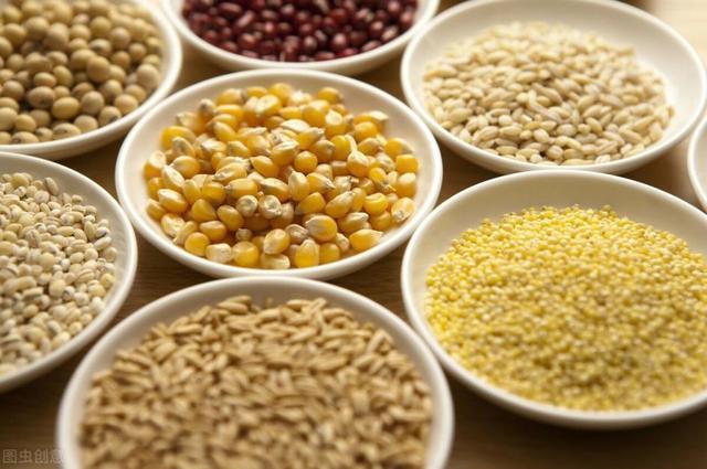 亚麻酸|42岁男子吃1年他汀，突发心梗离世，医生：药怎么能这样吃，无知