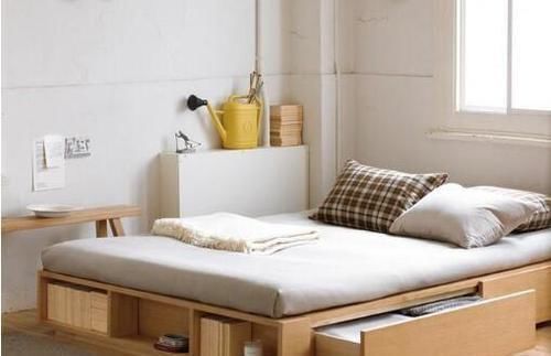 气压杆床|卧室装修不要买这两种大床了，我家当初不懂，住进去肠子悔青