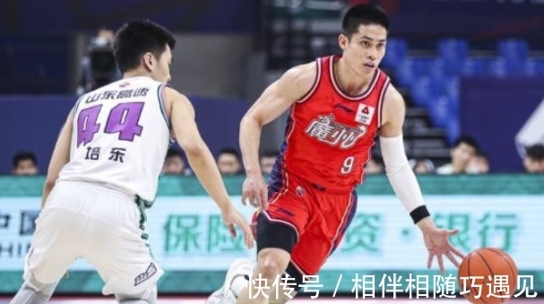 李根|巩晓彬有望重返旧队,李根或再找熟人帮忙,郭士强爱徒创CBA纪录